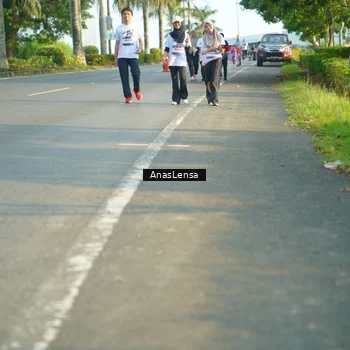 Runner Photo 7792748