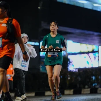 Runner Photo 7792765