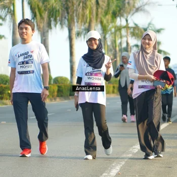 Runner Photo 7792775
