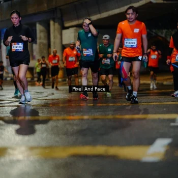 Runner Photo 7792812