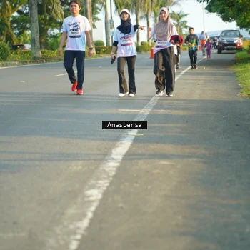 Runner Photo 7792836