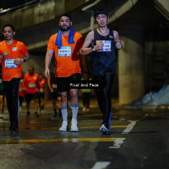 Runner Photo 7792891