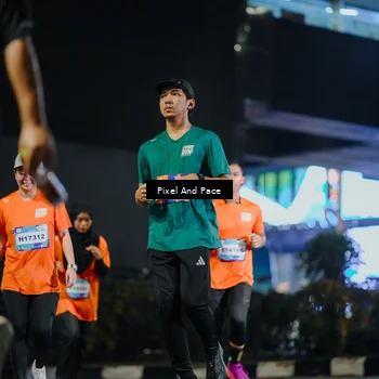 Runner Photo 7792914