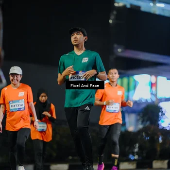 Runner Photo 7792919