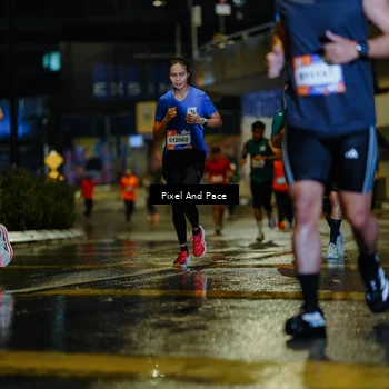 Runner Photo 7792946