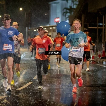 Runner Photo 7792947
