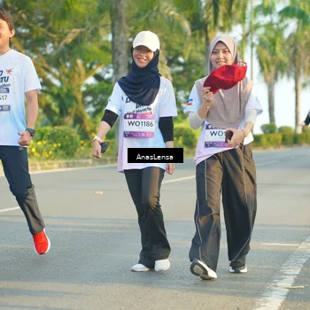 Runner Photo 7792973
