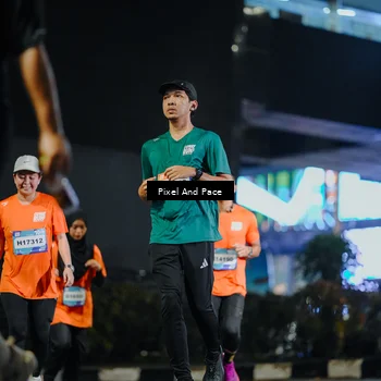 Runner Photo 7792981