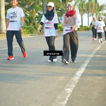 Runner Photo 7792984