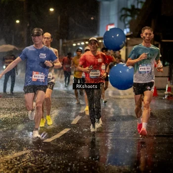 Runner Photo 7792991