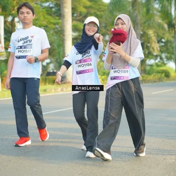 Runner Photo 7793009