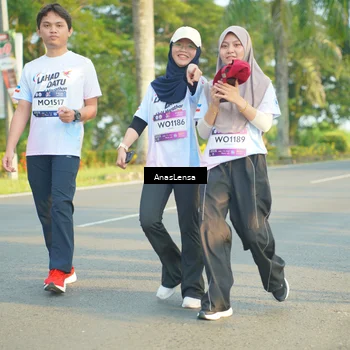 Runner Photo 7793020