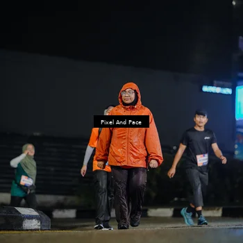 Runner Photo 7793028