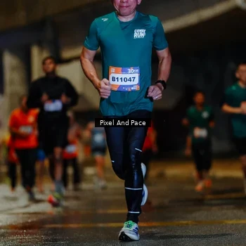 Runner Photo 7793051