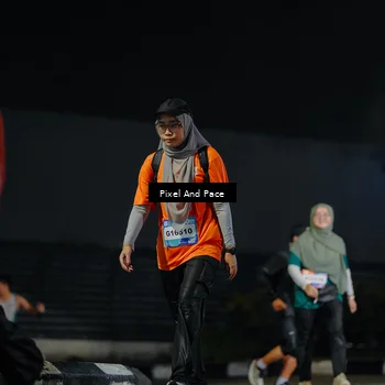 Runner Photo 7793070