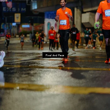 Runner Photo 7793075