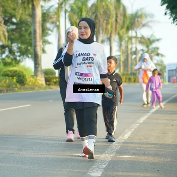 Runner Photo 7793080