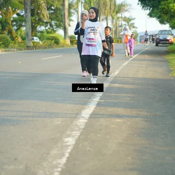 Runner Photo 7793081