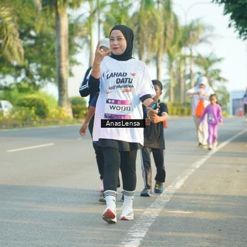 Runner Photo 7793090