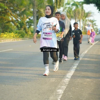 Runner Photo 7793100