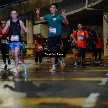 Runner Photo 7793102