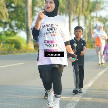 Runner Photo 7793115