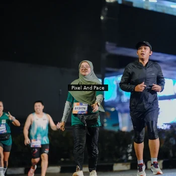 Runner Photo 7793125