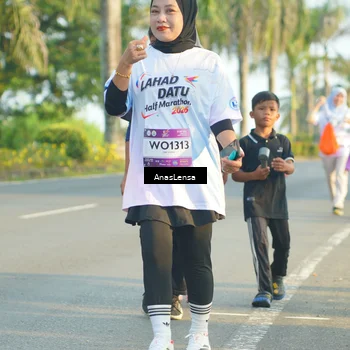 Runner Photo 7793134