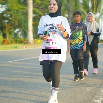 Runner Photo 7793136