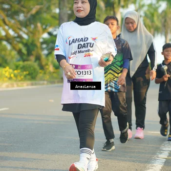 Runner Photo 7793138
