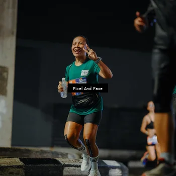 Runner Photo 7793140