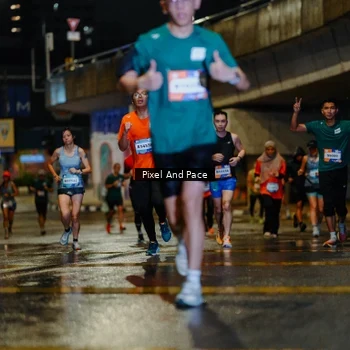 Runner Photo 7793151
