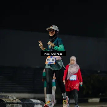 Runner Photo 7793210