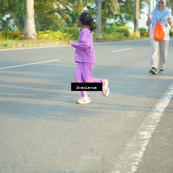 Runner Photo 7793246