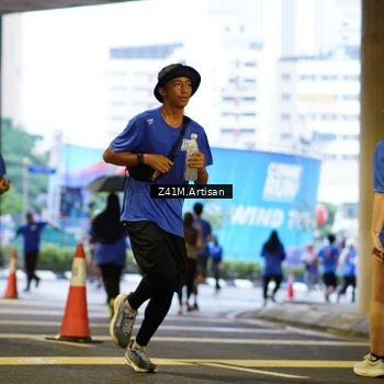 Runner Photo 7793368