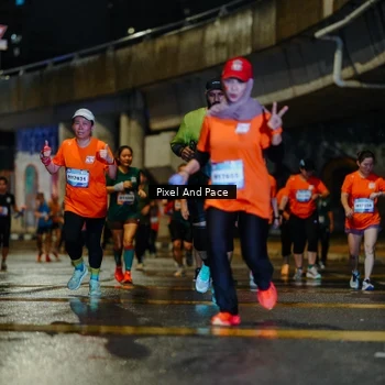 Runner Photo 7793378