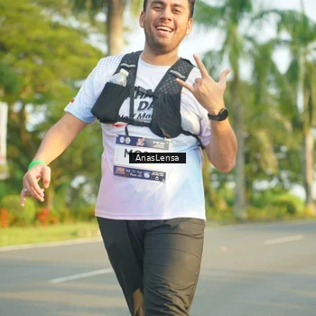 Runner Photo 7793390