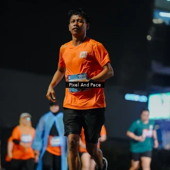 Runner Photo 7793433