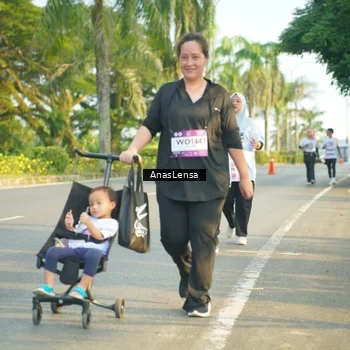 Runner Photo 7793459