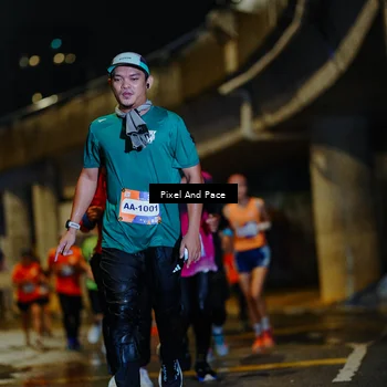 Runner Photo 7793472