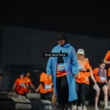 Runner Photo 7793474