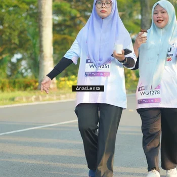 Runner Photo 7793541