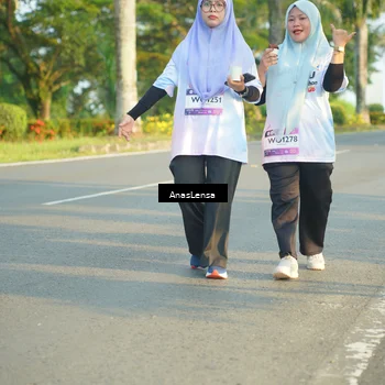 Runner Photo 7793543