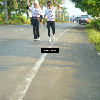 Runner Photo 7793640