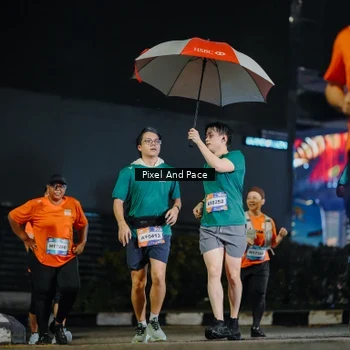 Runner Photo 7793645