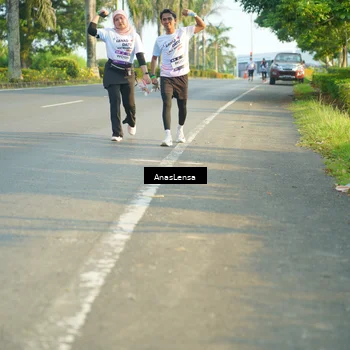 Runner Photo 7793651