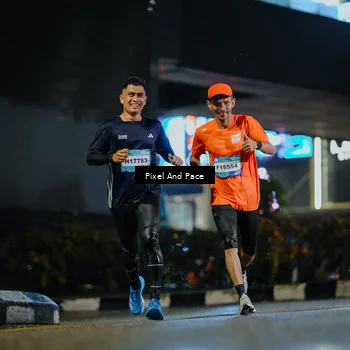 Runner Photo 7793656