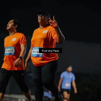 Runner Photo 7793676