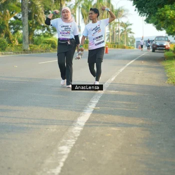 Runner Photo 7793716