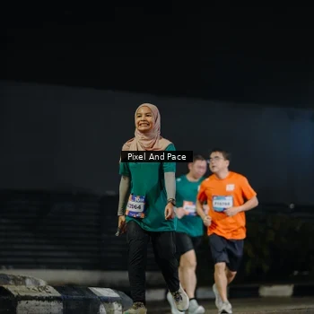 Runner Photo 7793731